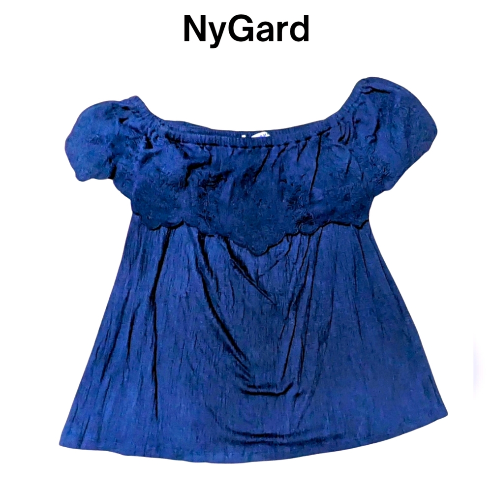 NyGard brand size Petite Med BNWT, off the shoulder flowy, indigo shirt